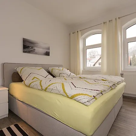 아파트 Traumferienwohnung In / Ruegen *